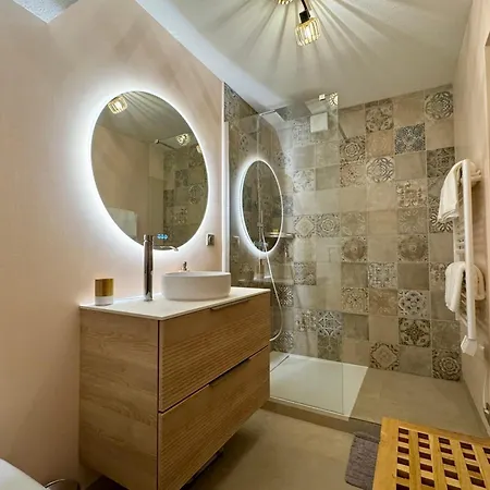 Spacious With Balcony Apartment Annecy